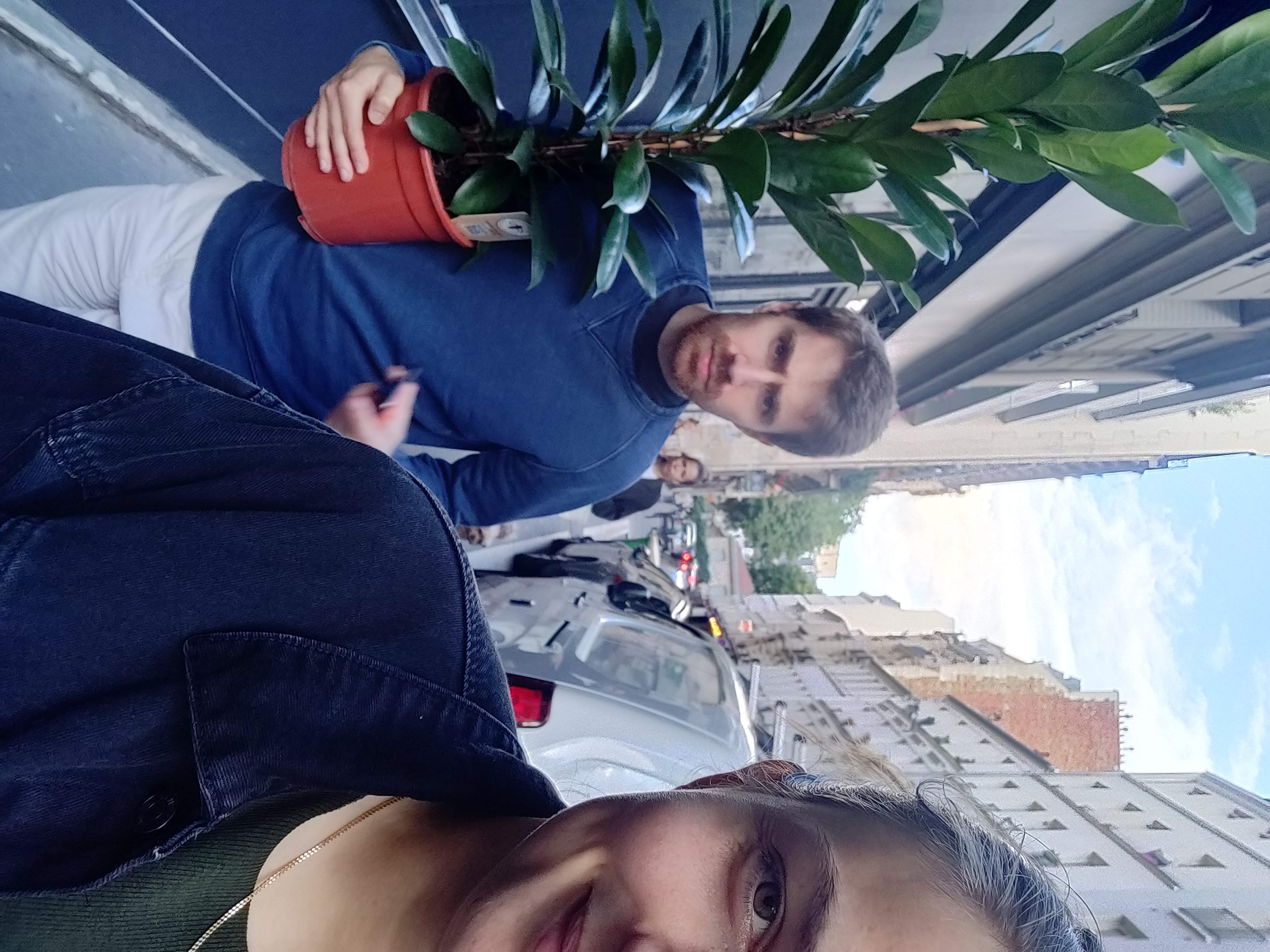 2020 - Emménagement à Paris